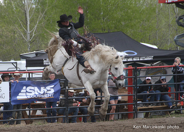 Brett Williams and C5 Rodeo's F13 Virgil. Ken Marcinkoski photo